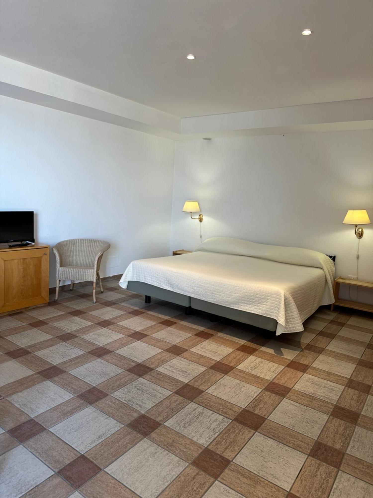 Nauthotel Градо Екстер'єр фото
